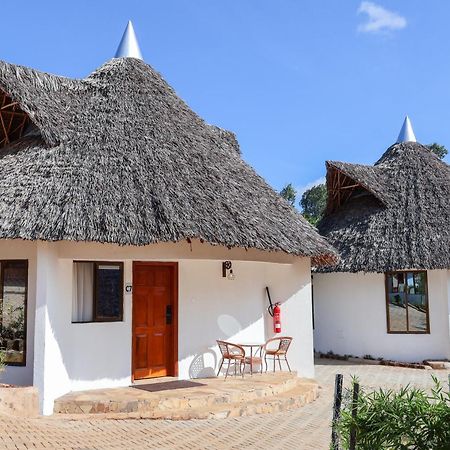 Winter Villa Resort & Spa Limited Embu 외부 사진